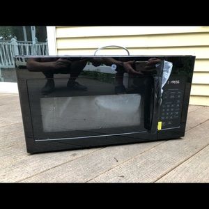 New GE Black Microwave.